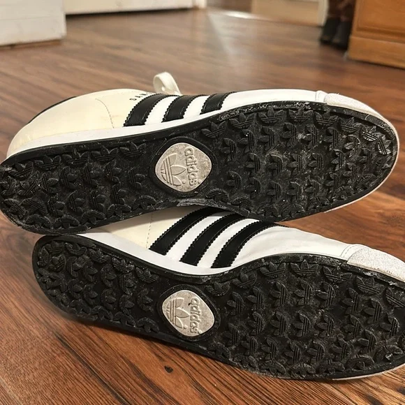 SAMOA Adidas - Picture 8 of 8